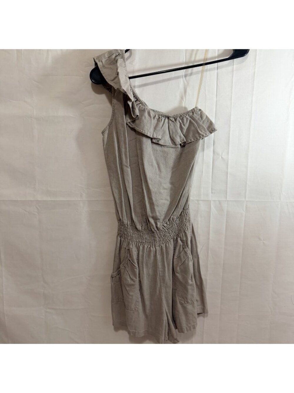 Lola Womens One Shoulder Tan Shorts Romper